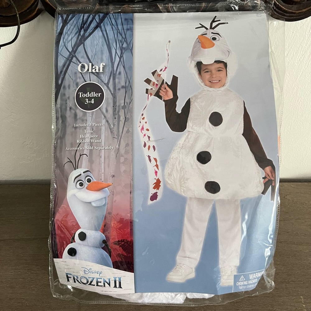 LIKE NEW Olaf Costume